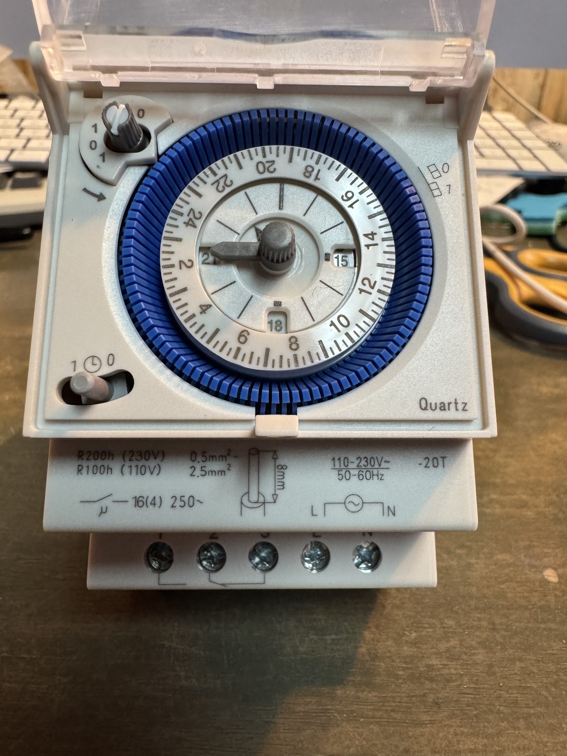 Analogue Time Switch - Image 7